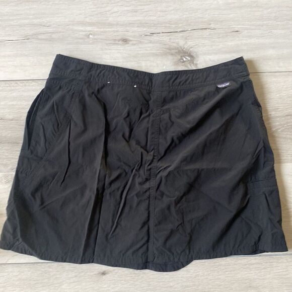 Patagonia Solimar 16" Skirt Black 4 NWT and in packaging - Picture 9 of 9
